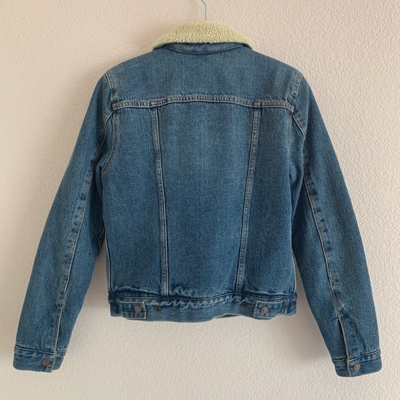 Levi's Original Sherpa Trucker Jacket - Picture 5 of 7